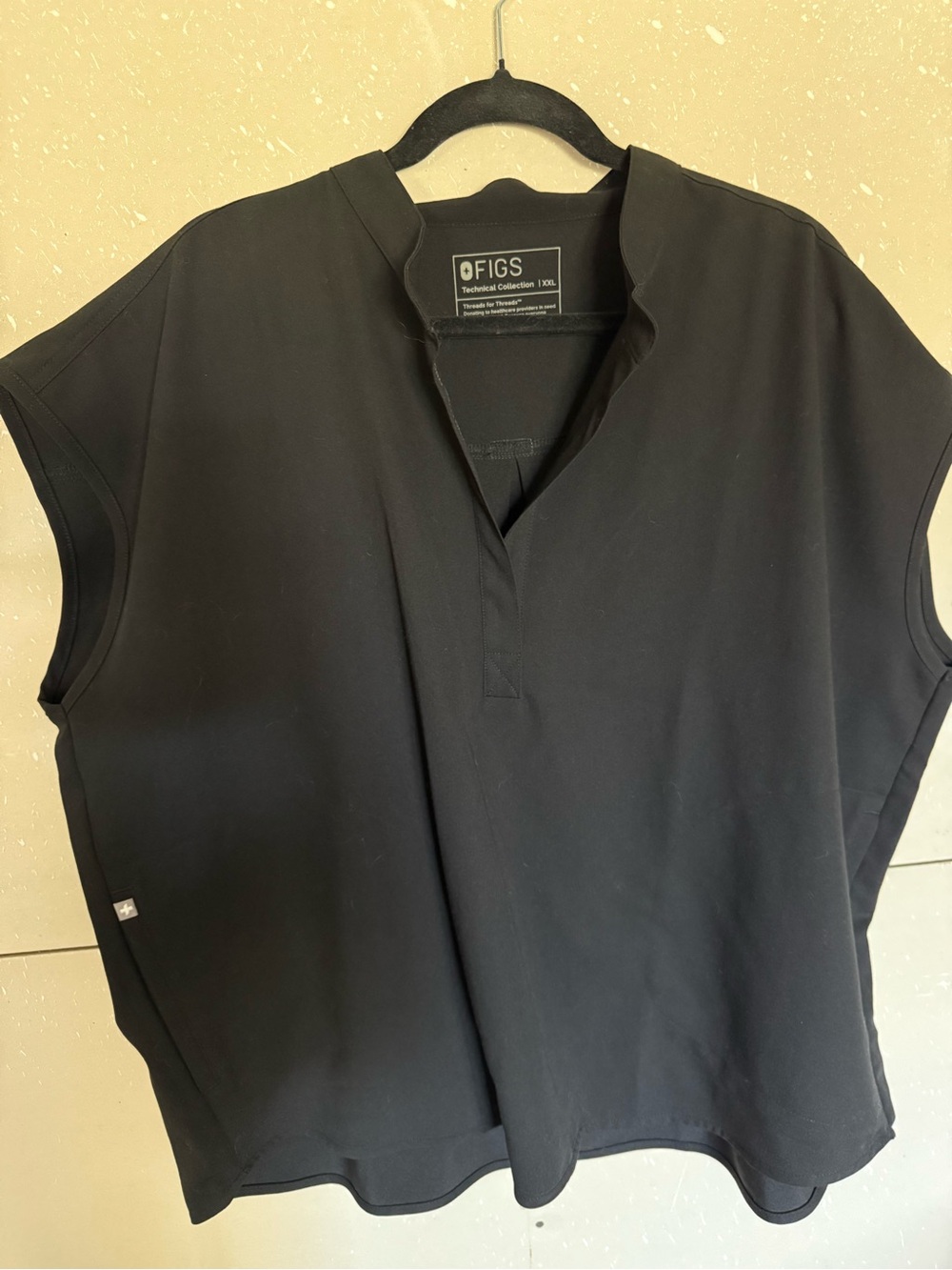 FIGS Women’s Black Short-Sleeve V-Neck ScrubTop